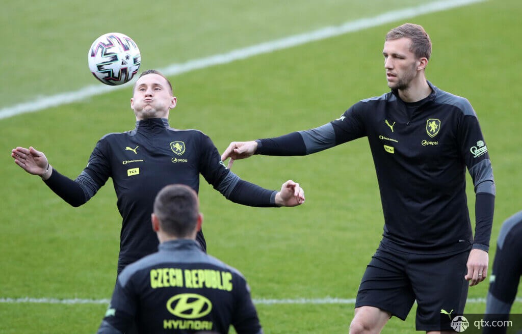 见硝烟的角 见硝烟的角