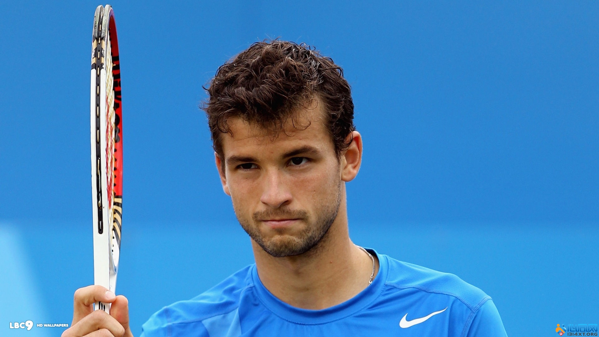 她在国内选 她在国内选